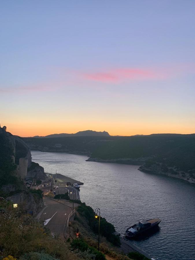 Appartement centre citadelle vue port et falaises Bonifacio  Extérieur photo